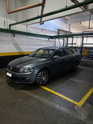 VOLKSWAGEN JETTA 2.0 TSI HIGHLINE 211CV GASOLINA 4P TIPTRONIC